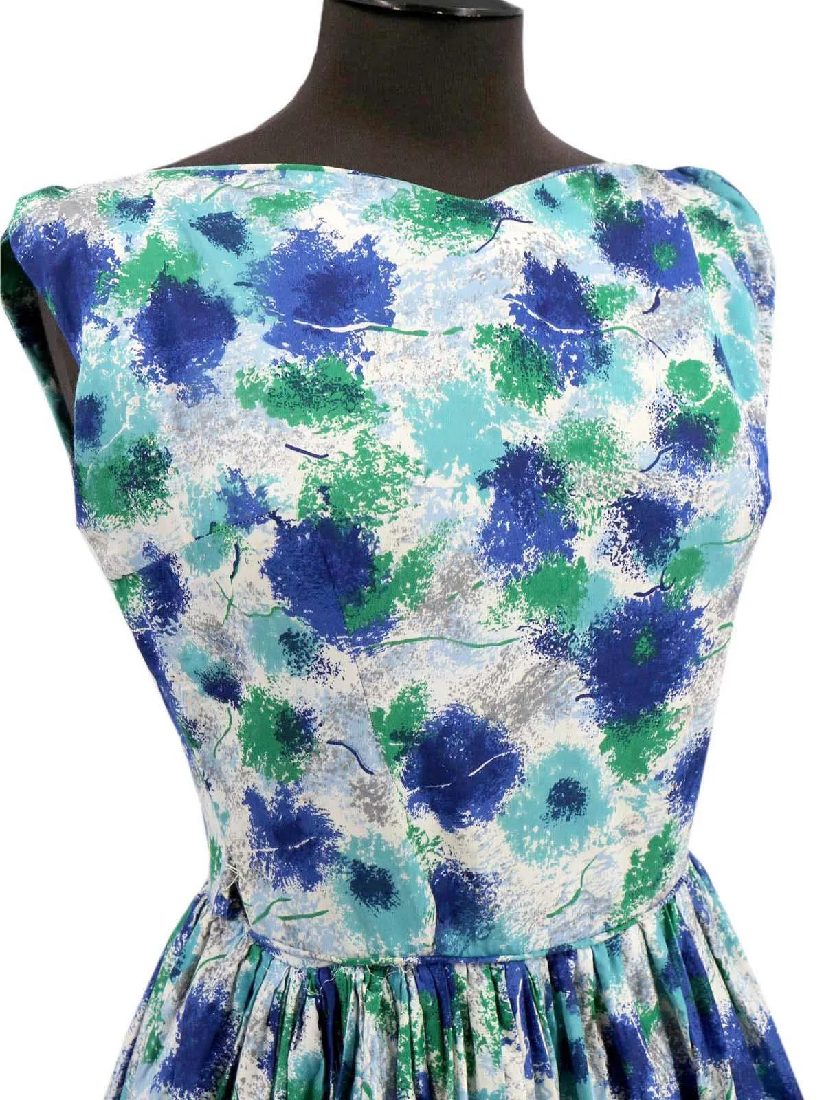 1950s Vintage Blue Scatter Floral Print Dress