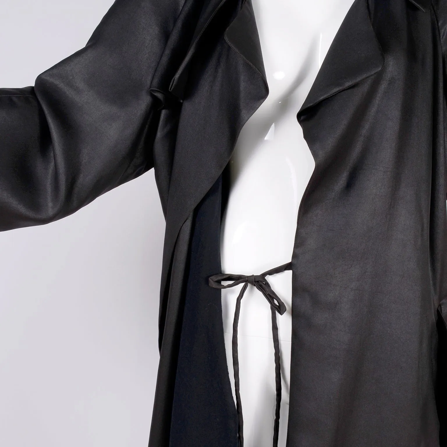 Alber Elbaz Lanvin Spring Summer 2006 Runway Black Silk Trench Coat