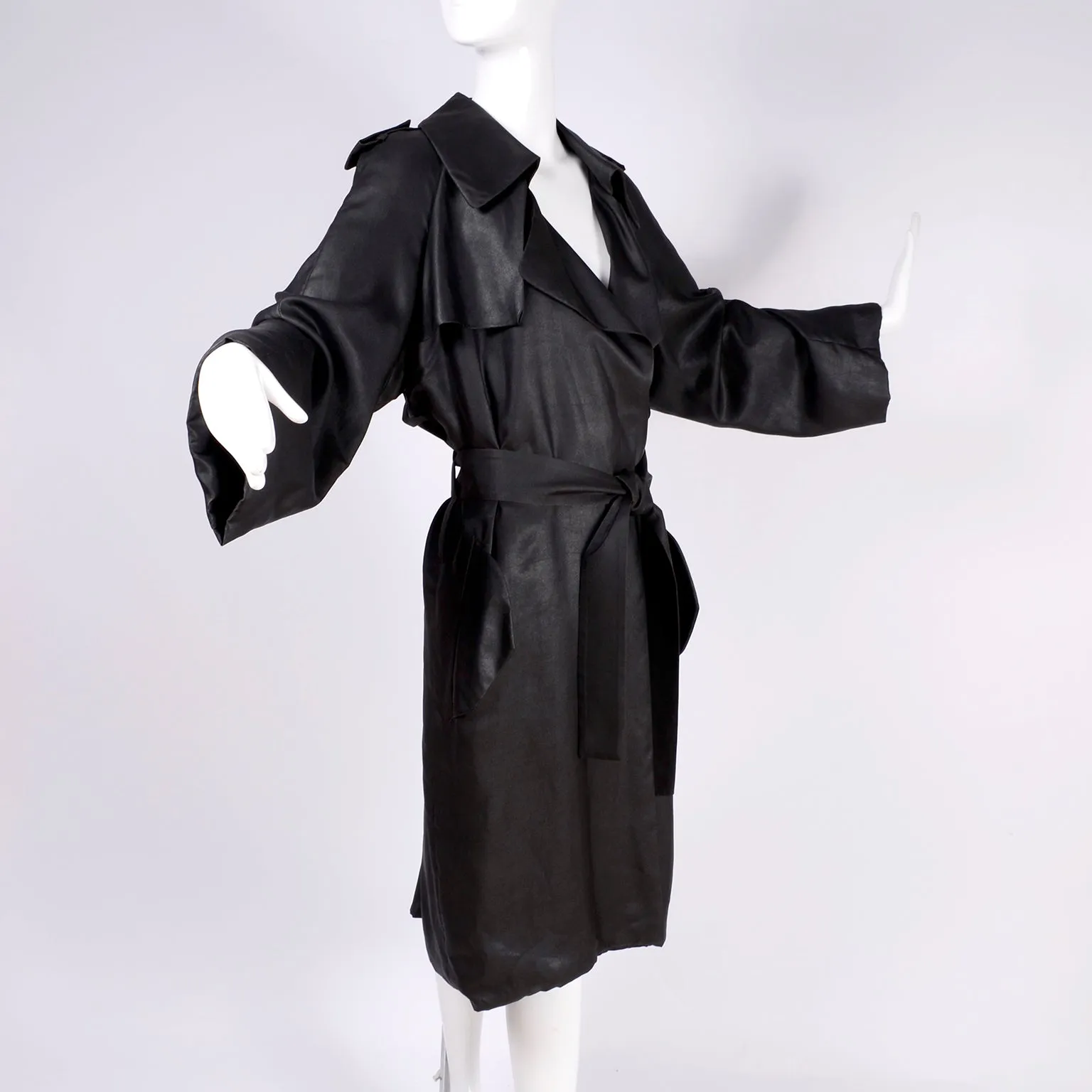 Alber Elbaz Lanvin Spring Summer 2006 Runway Black Silk Trench Coat