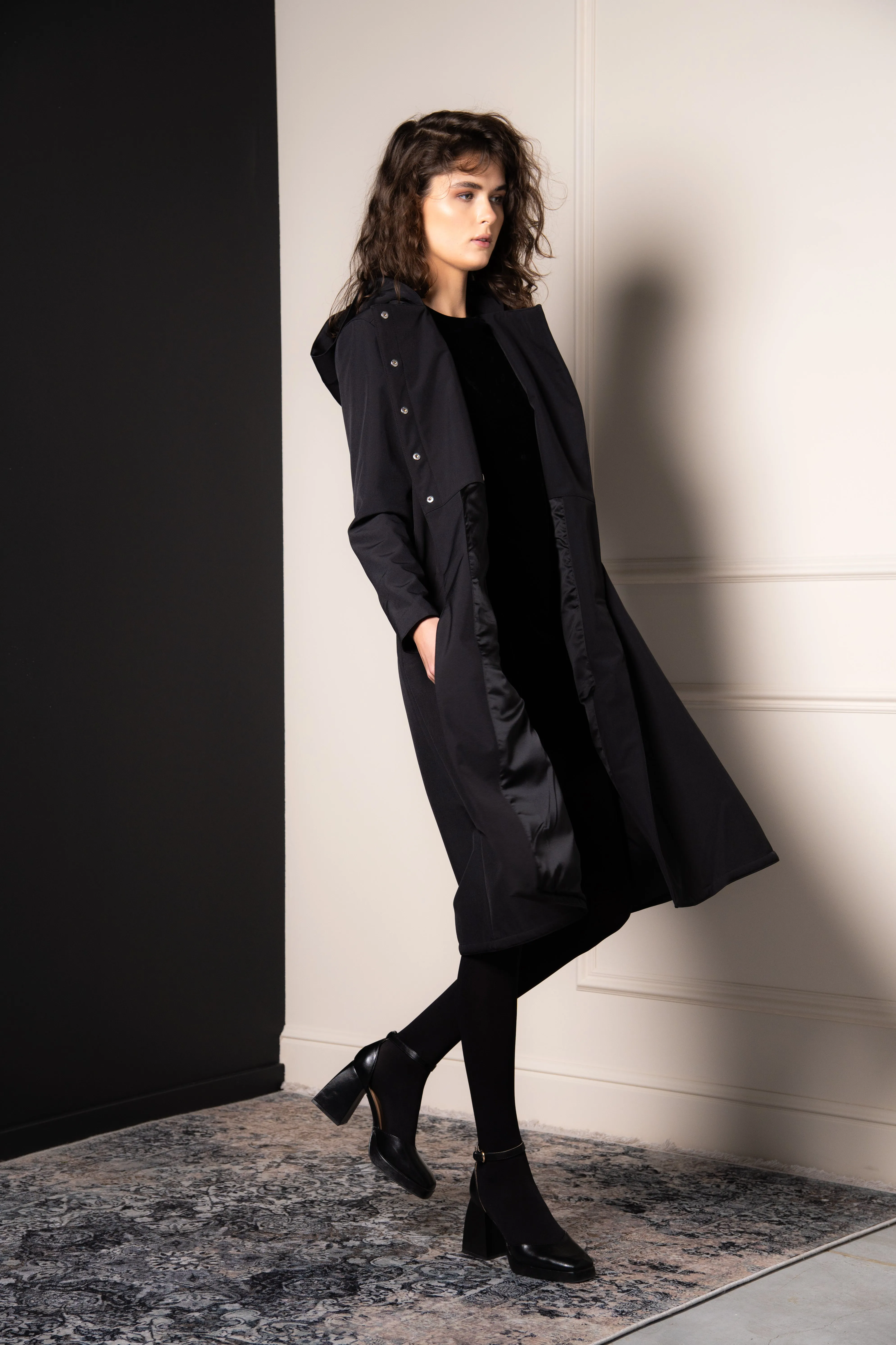 Classic Raincoat Black