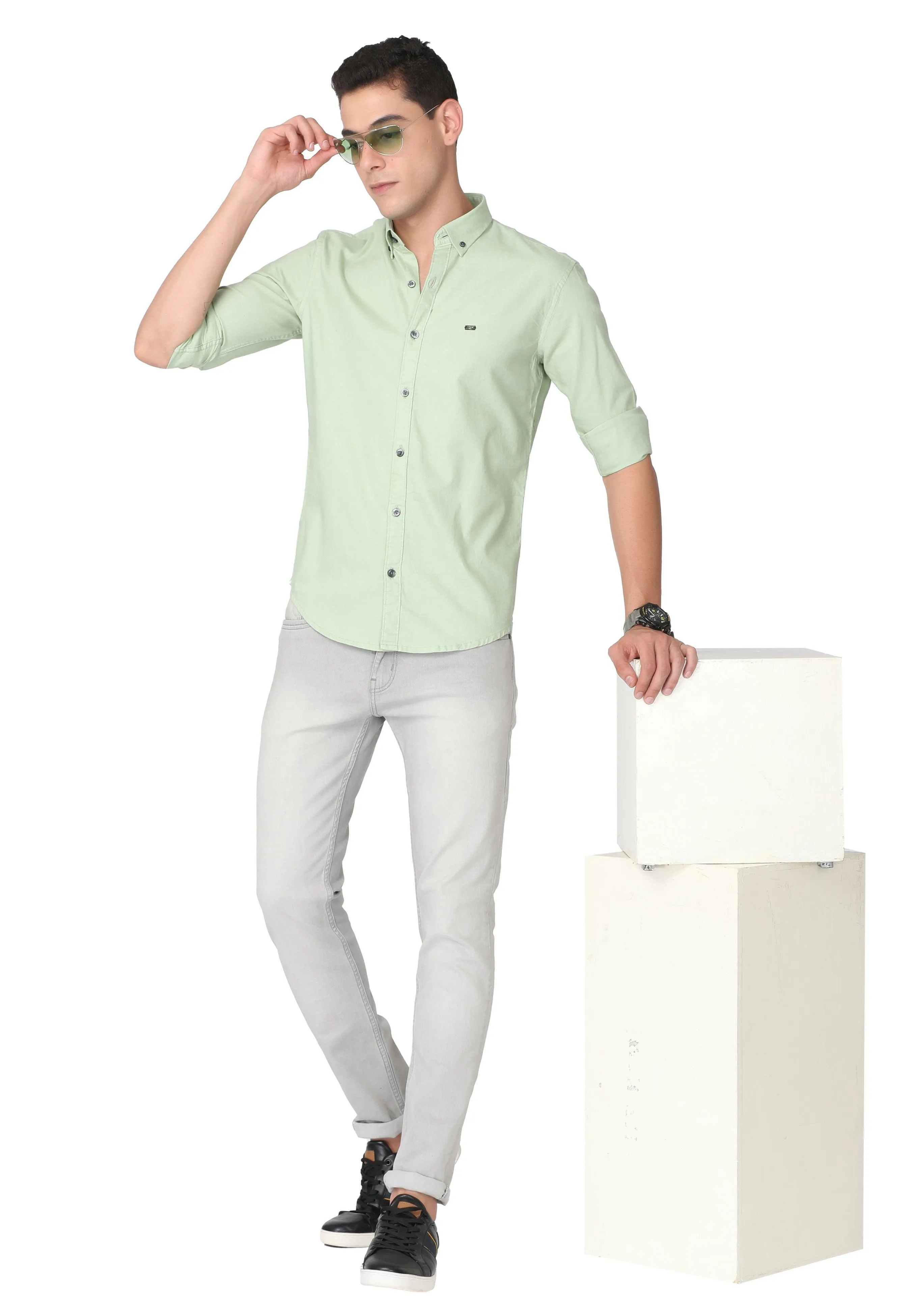 Light Green Solid Regular Fit Casual Shirt