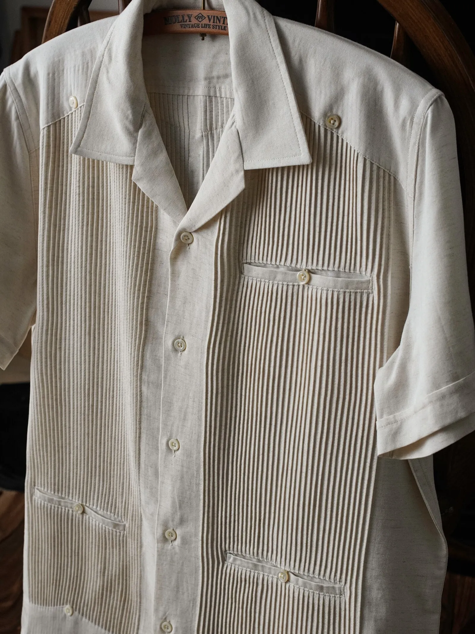 Men's Pleated Line Guayabera Shirt