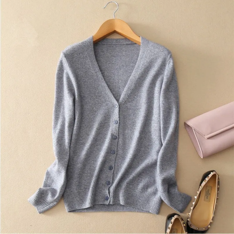 New autumn and winter new wool knitted cardigan women's sweater V-neck long-sleeved fashion jacket loose large size