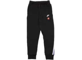 Nike Sportswear Club Stories Pants in Black