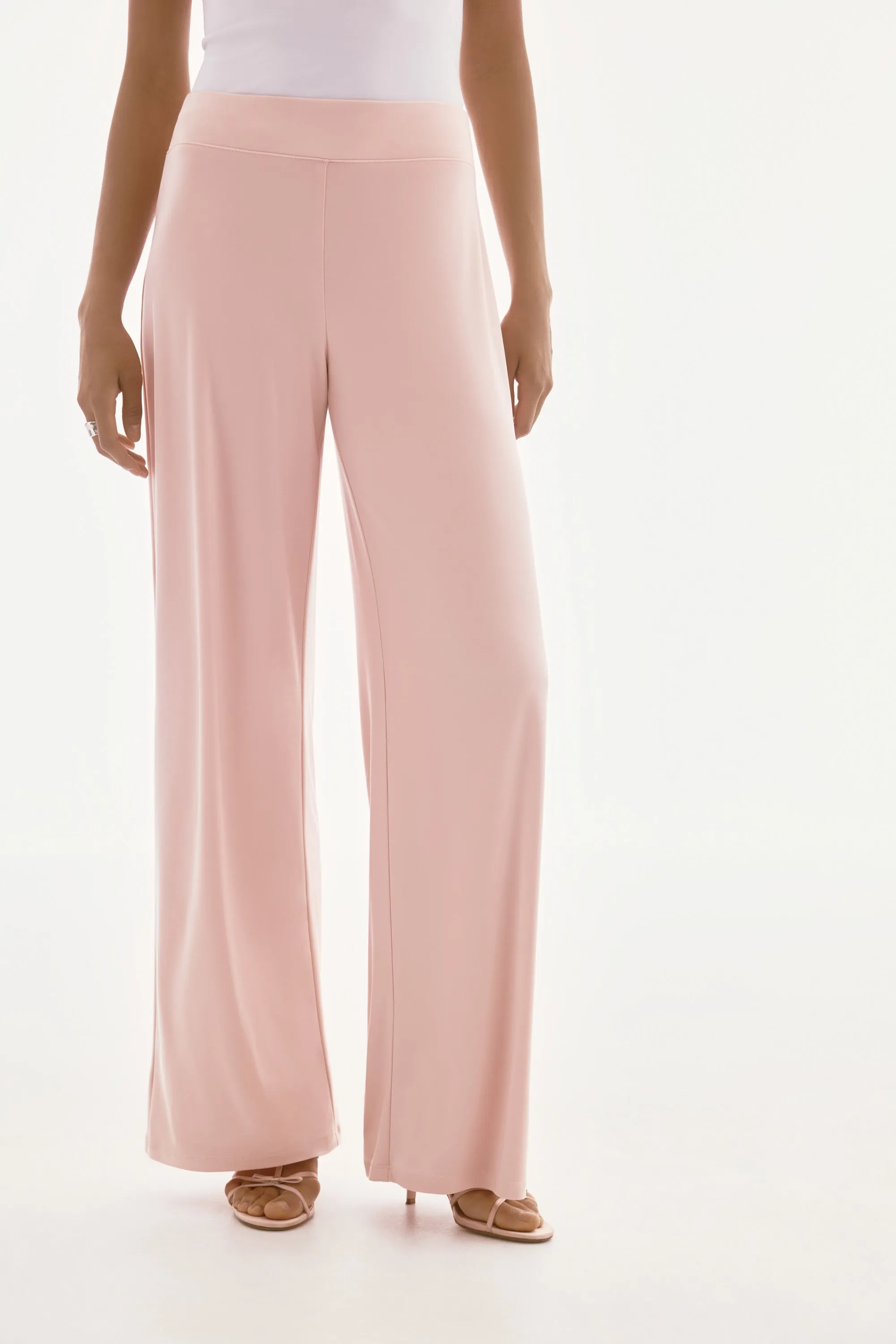 Signature Wide-Leg Pants