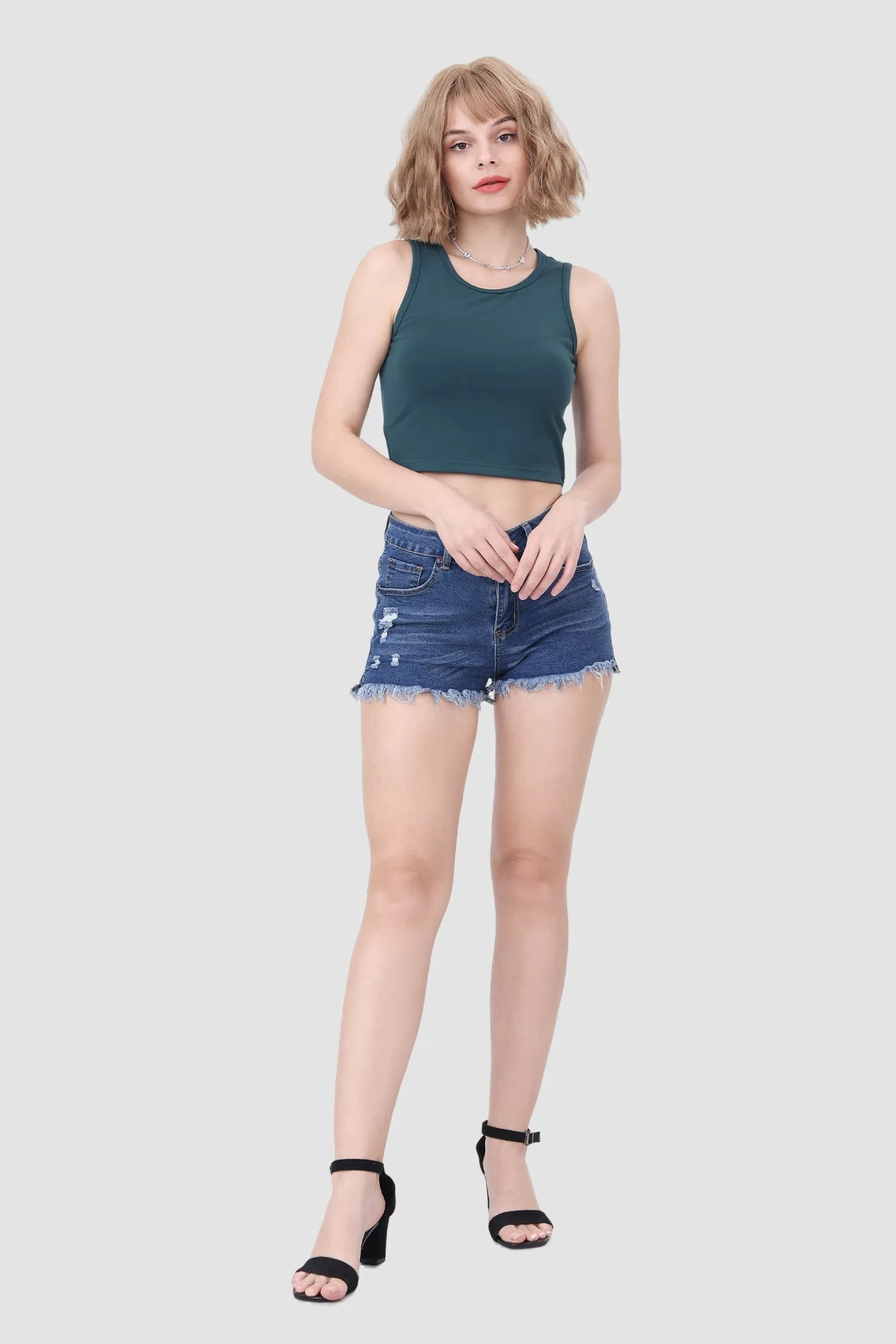 Sleeveless Slim Crop Top