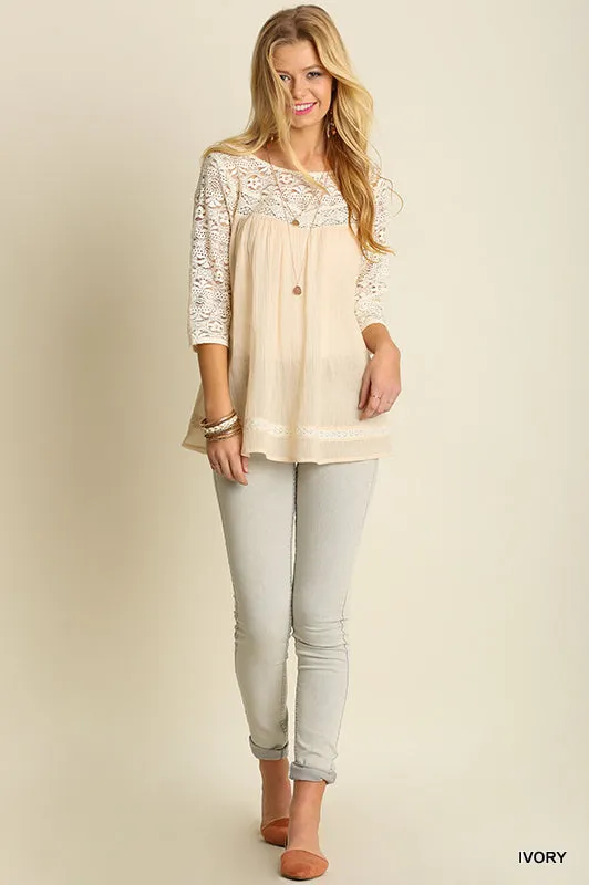 THREE-QUARTER SLEEVES TOP