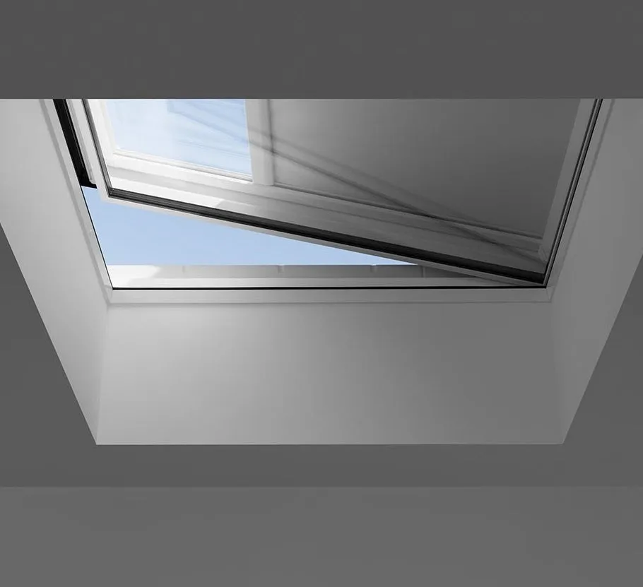 VELUX CVU 090060 1093 INTEGRA® SOLAR Curved Glass Rooflight Package 90 x 60cm (Including CVU Double Glazed Base & ISU Curved Glass Top Cover)